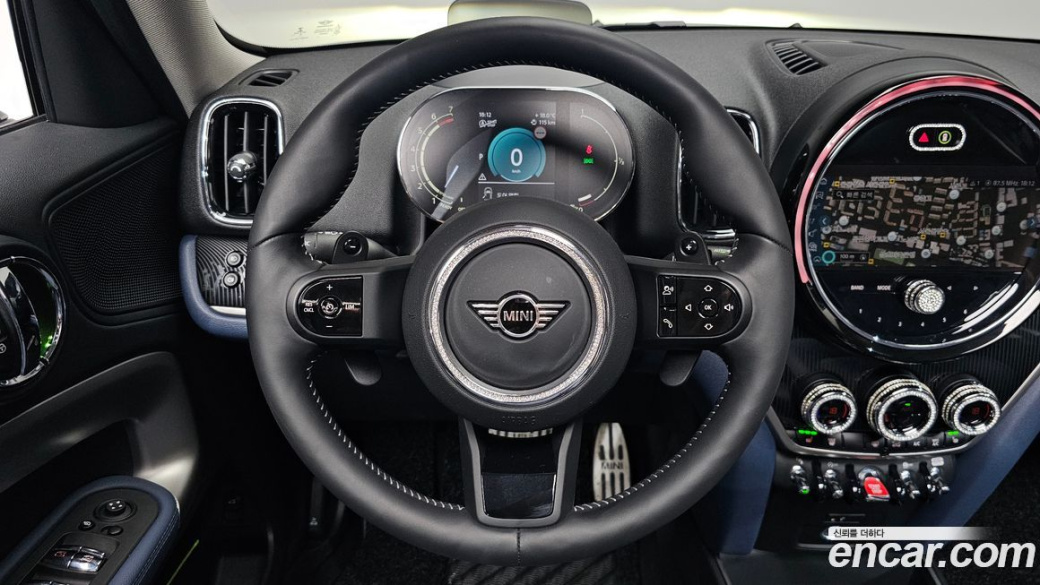 Mini Countryman ALL4 Classic Launch Pack, 2023