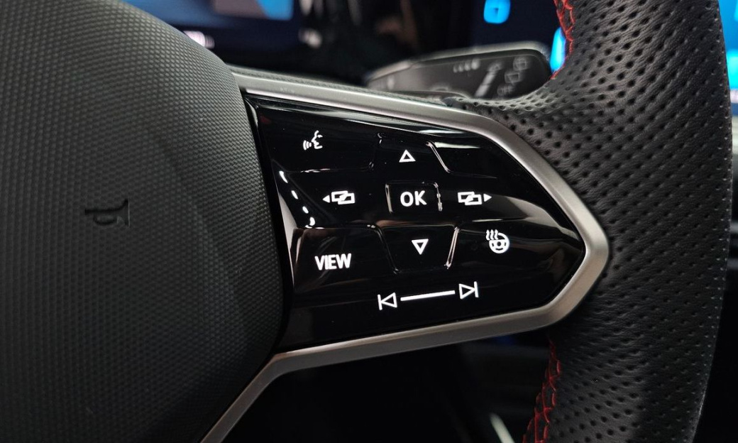 Volkswagen Golf 2.0 GTI, 2024