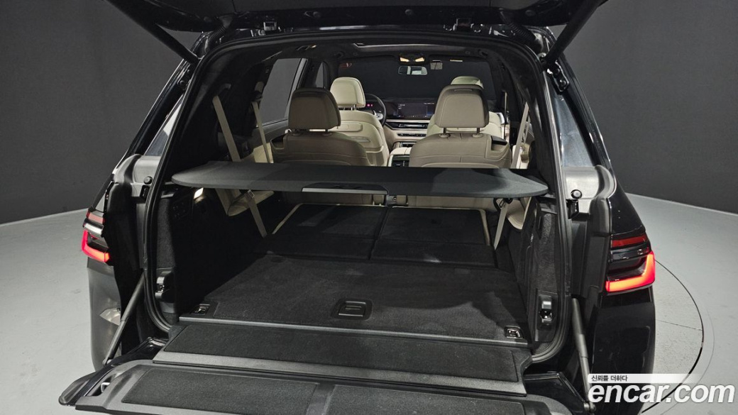 BMW X7 xDrive 40d Design Pure Excellence 6-Seater, 2025