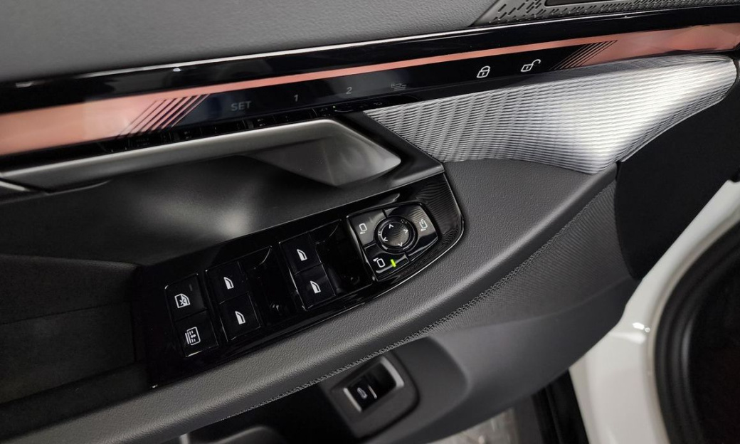 BMW 5-Series 530i xDrive M Sport, 2025