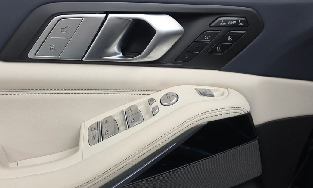 BMW X7 M50i 6STR, 2022