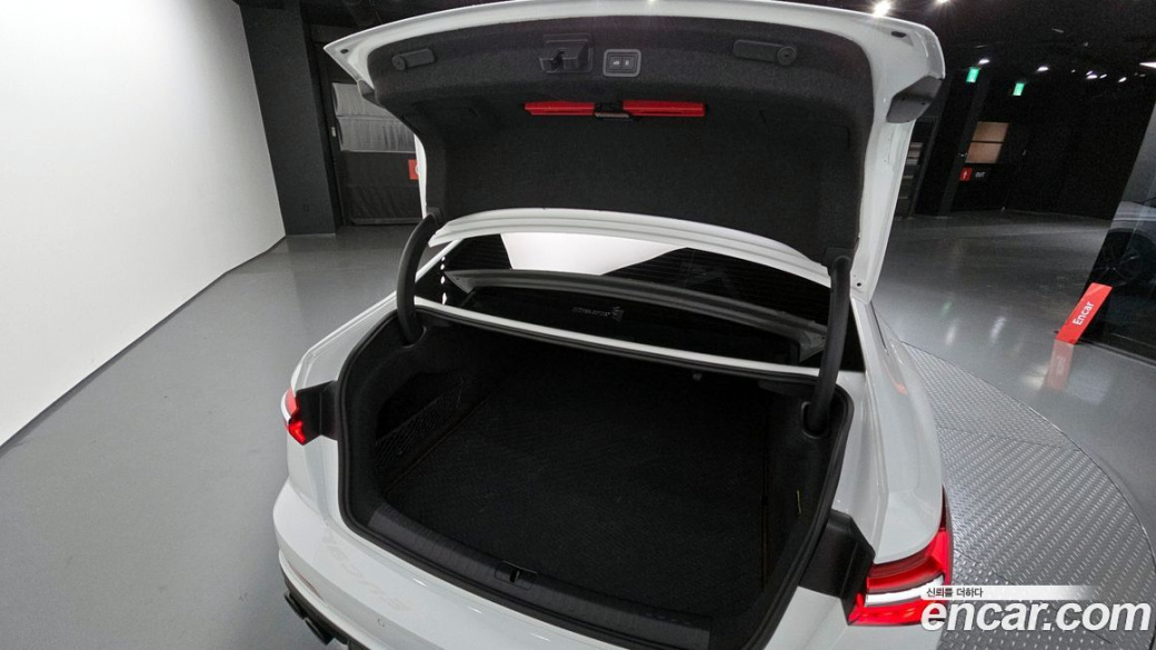 Audi A6 45 TFSI Premium, 2023
