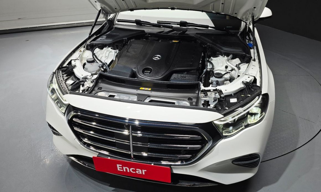 Mercedes-Benz E-Class E450 4MATIC Exclusive, 2024