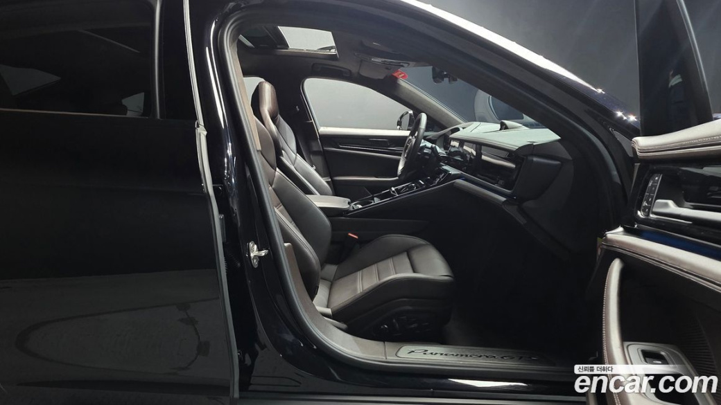 Porsche Panamera 4.0 GTS, 2025