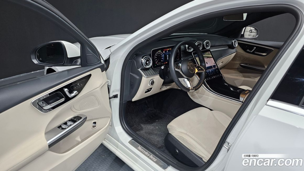 Mercedes-Benz C-Class C300 4MATIC Avantgarde, 2023