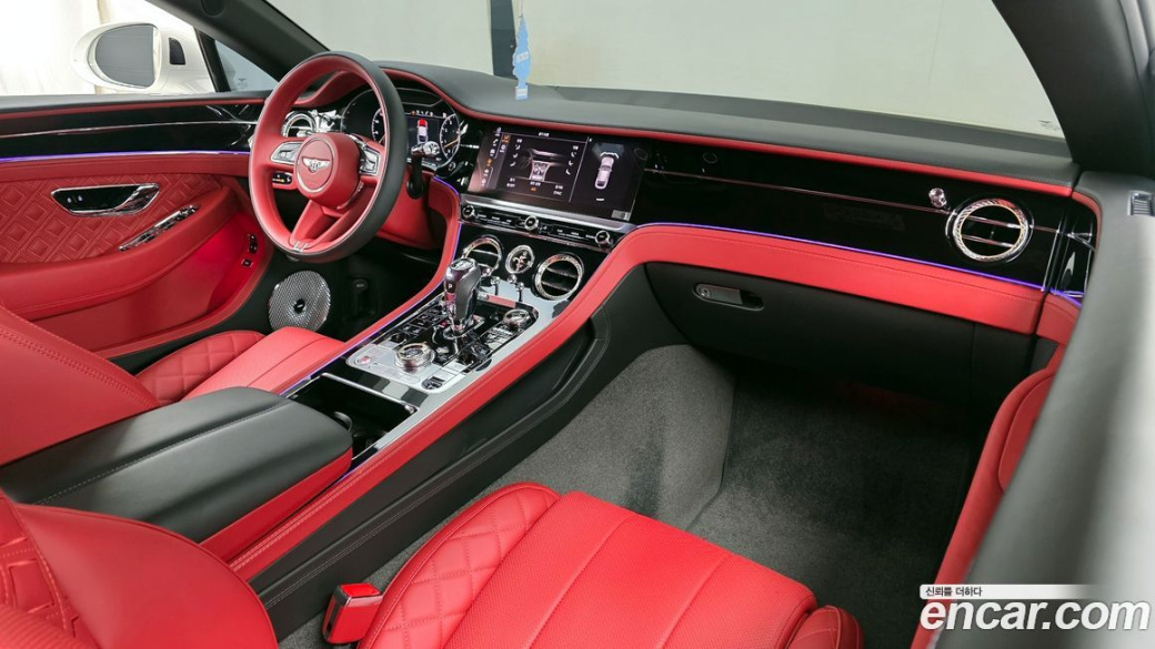 Bentley Continental 4.0 GT, 2022
