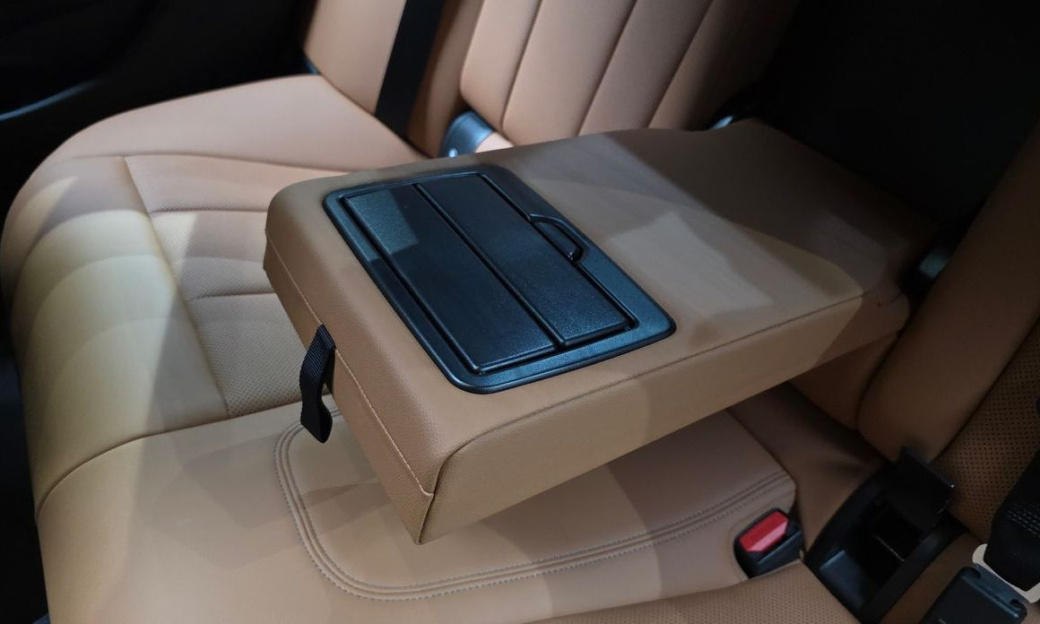 BMW 3-Series 320i M Sport, 2023