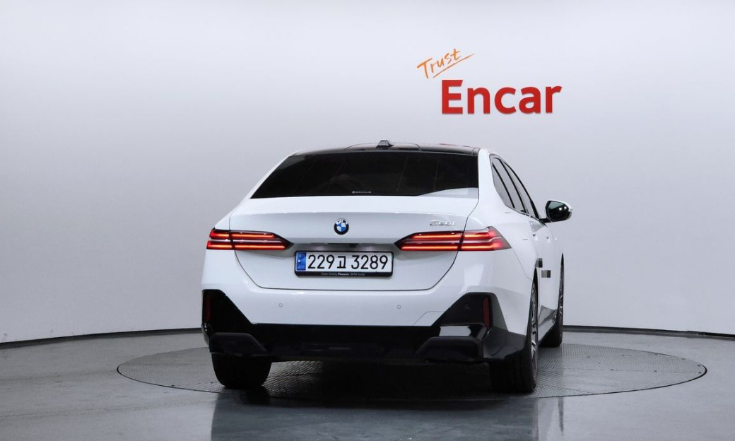 BMW 5-Series 520i M Sport, 2024