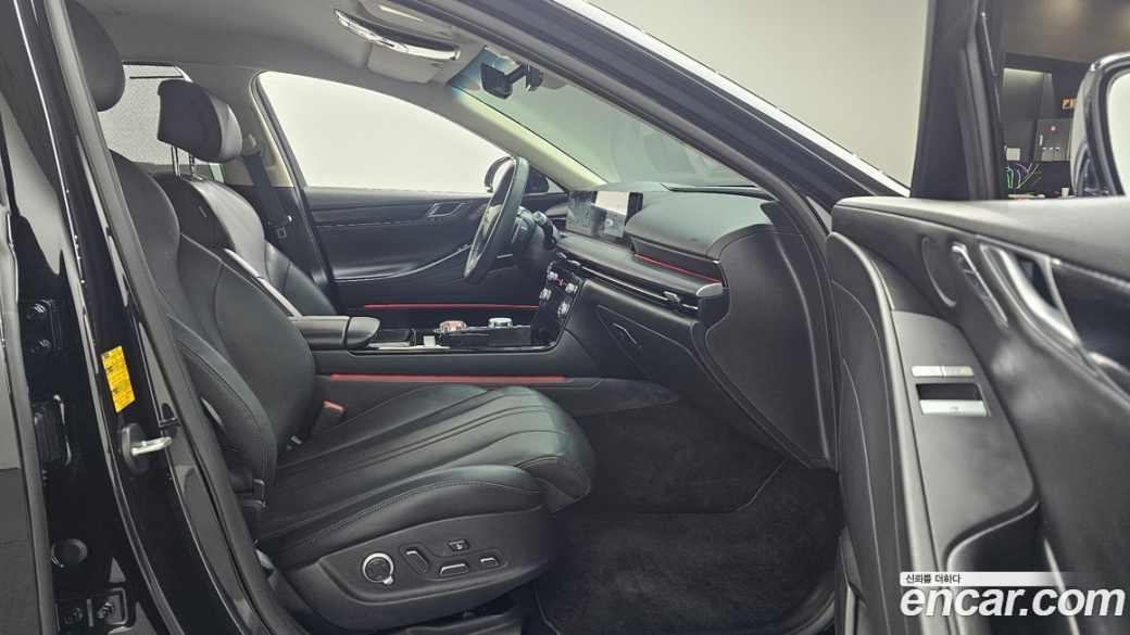 Genesis G80 Gasoline 2.5 Turbo AWD, 2025