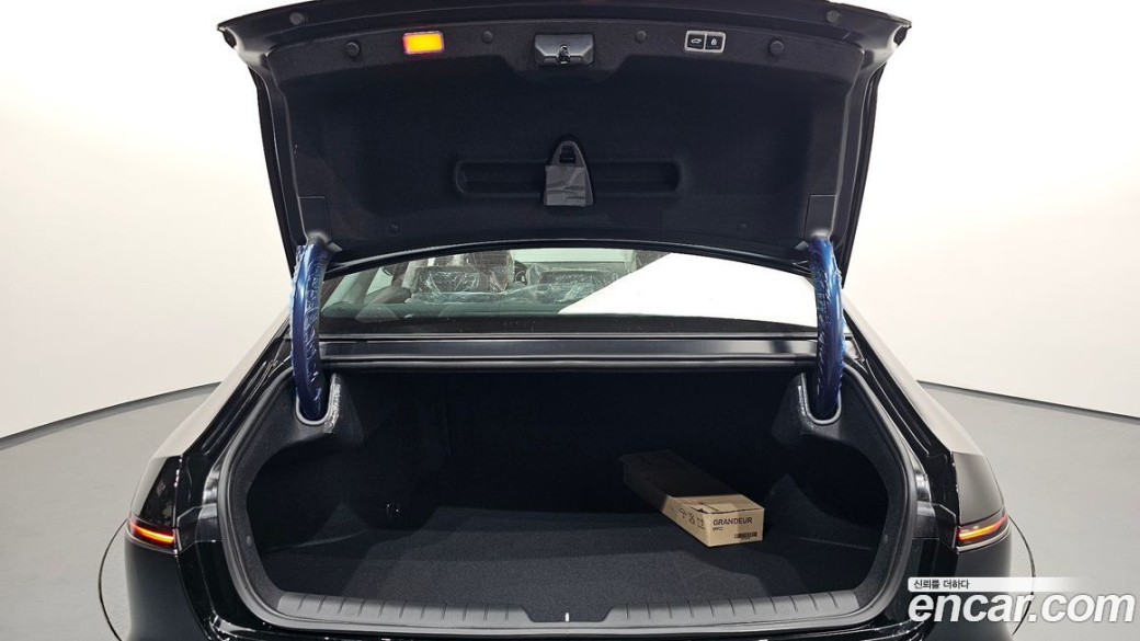 Hyundai Grandeur 2,5 Gasoline 2WD, 2026