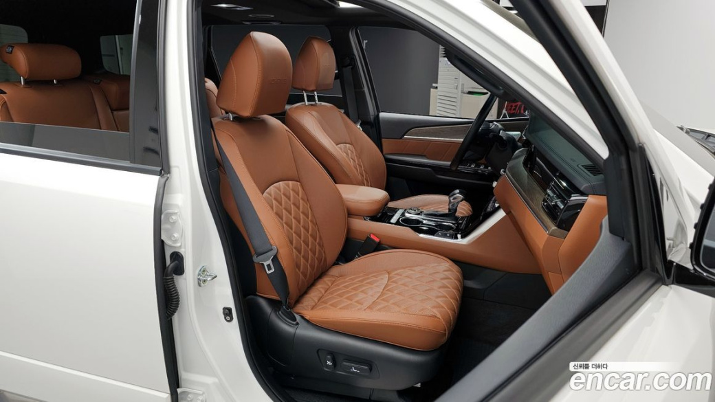 Kia Mohave Diesel 3.0 4WD 7-Seater, 2022