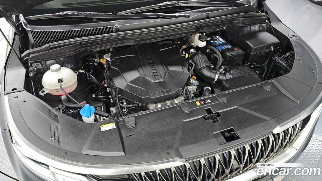 Kia Carnival 9-Seater Signature, 2023