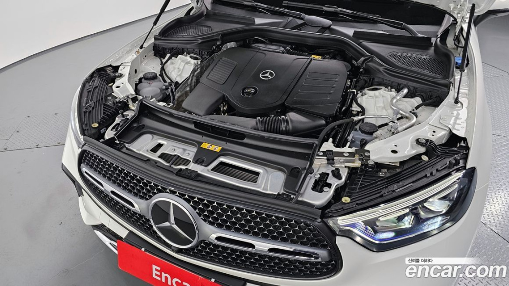 Mercedes-Benz GLC-Class GLC300 4MATIC Coupe, 2025