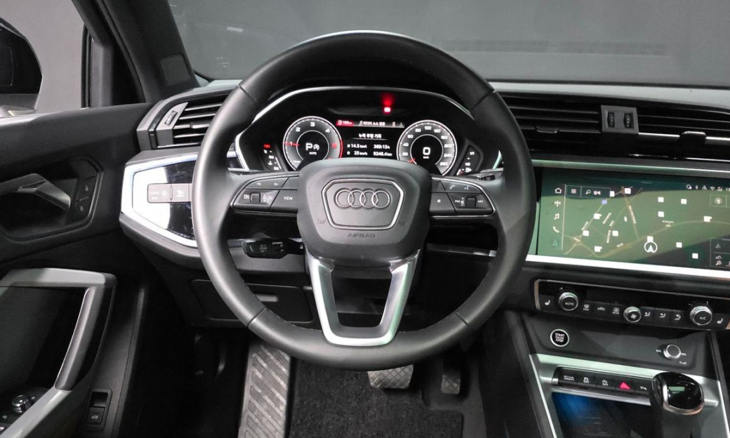 Audi Q3 35 TDI Premium, 2025