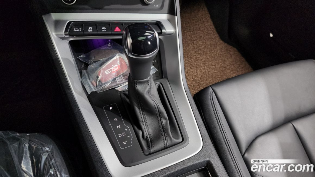 Audi Q3 35 TDI Premium, 2025
