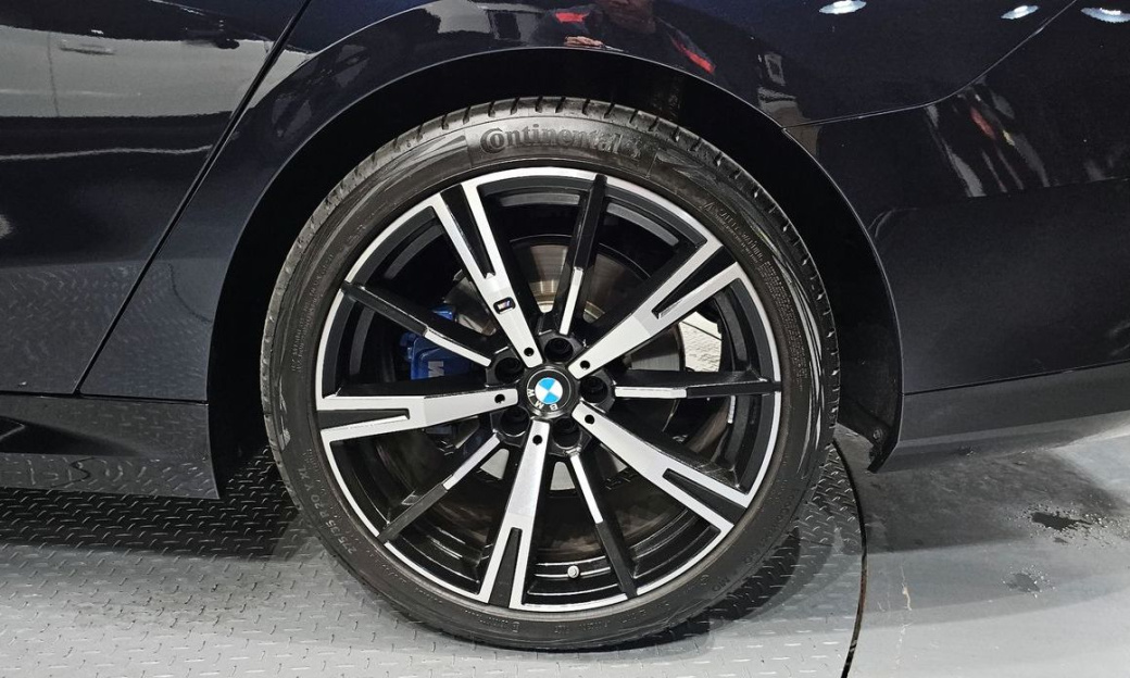 BMW 5-Series 530i xDrive M Sport, 2025