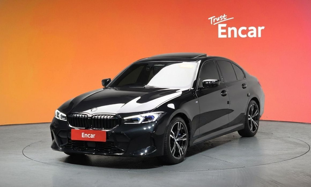 BMW 3-Series 320i M Sport, 2025