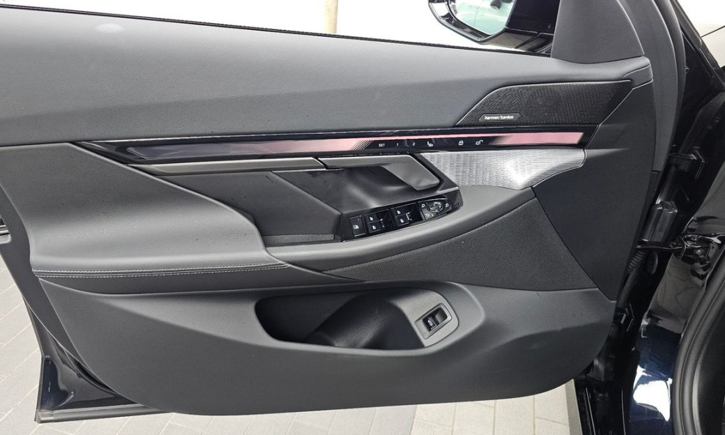 BMW 5-Series 520i M Sport, 2026