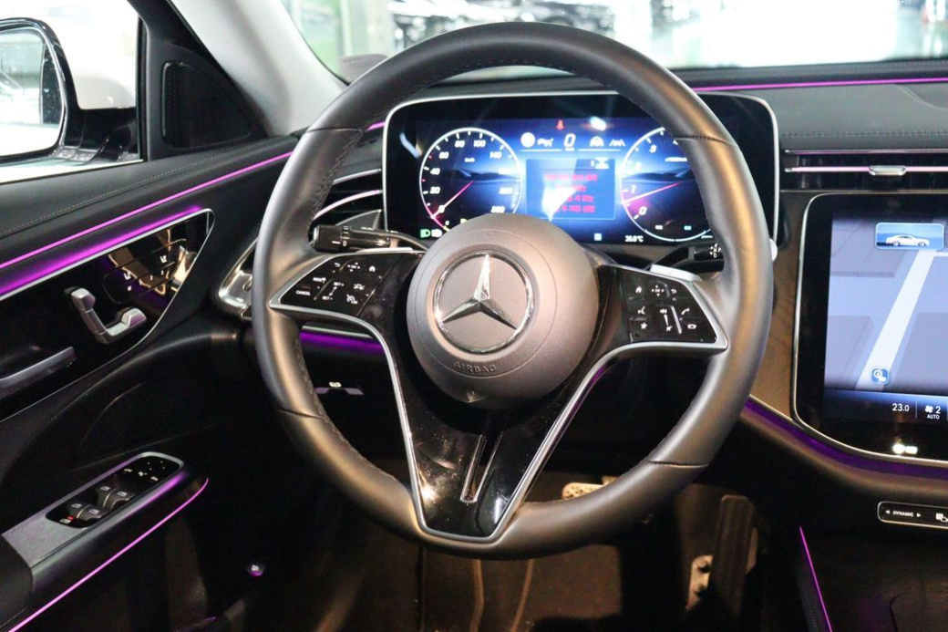 Mercedes-Benz E-Class E200 Avantgarde, 2024