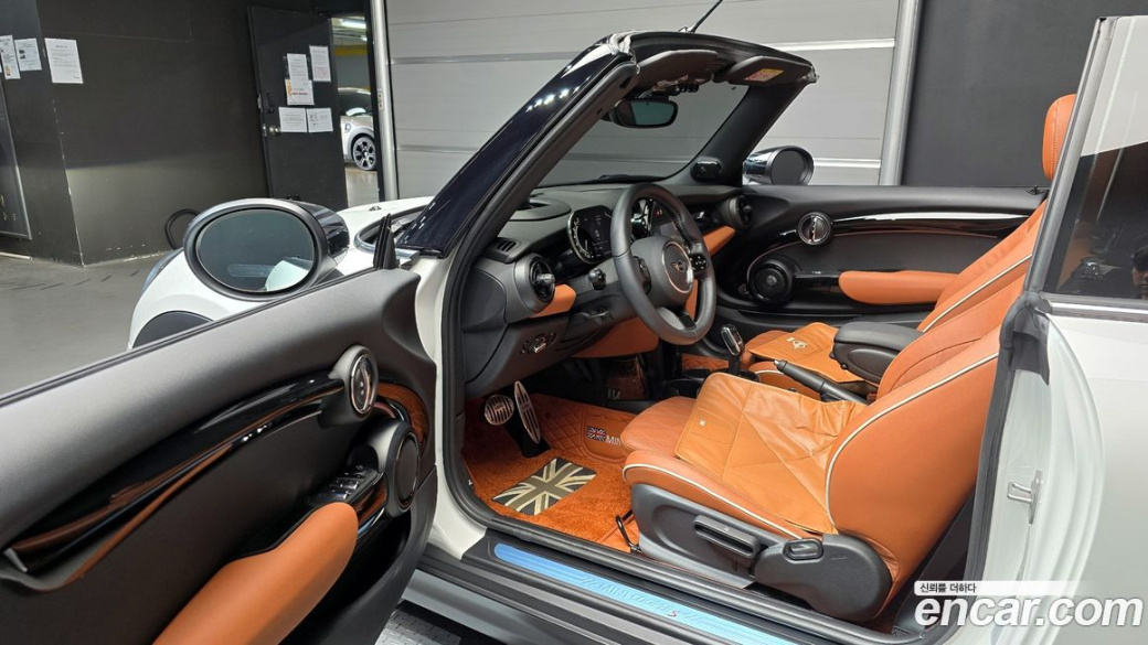 Mini Cooper Convertible Classic, 2024
