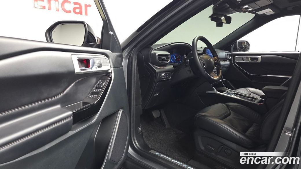 Ford Explorer 3.0 Platinum 4WD, 2022