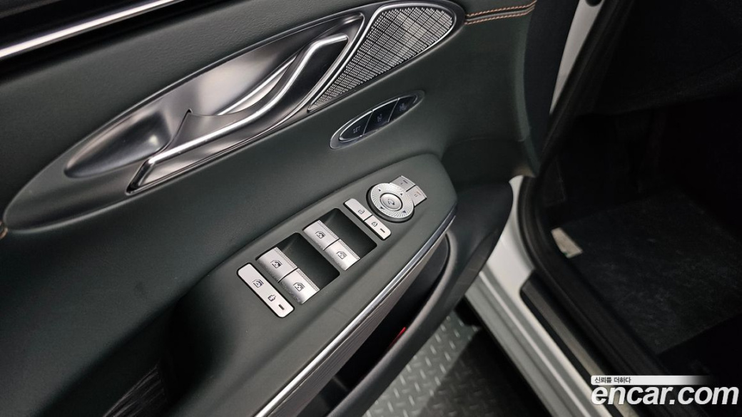 Genesis GV70 2.5T Gasoline 2WD, 2021
