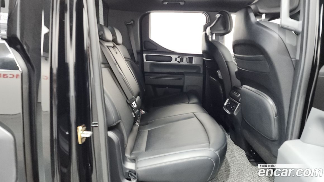 Kia Tasman 2.5T Gasoline 2WD, 2026