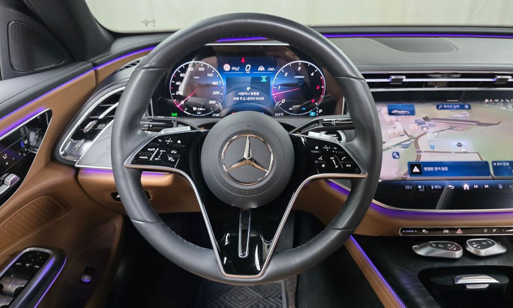 Mercedes-Benz E-Class E220d 4MATIC Exclusive, 2024