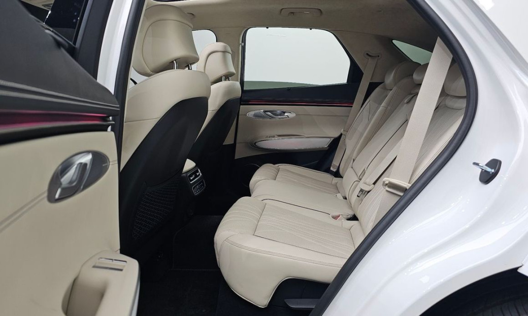 Genesis GV70 2.5T Gasoline AWD, 2025
