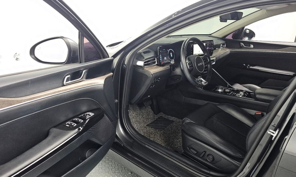 Kia K5 2.0, 2022