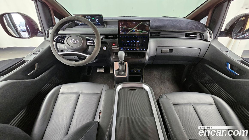 Hyundai Staria 2WD Camping Car, 2024