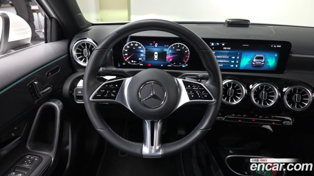 Mercedes-Benz A-Class A220 Sedan, 2024