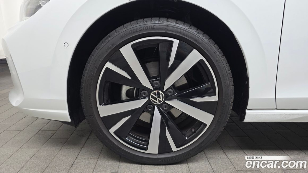 Volkswagen Golf 2.0 TDI Prestige, 2025
