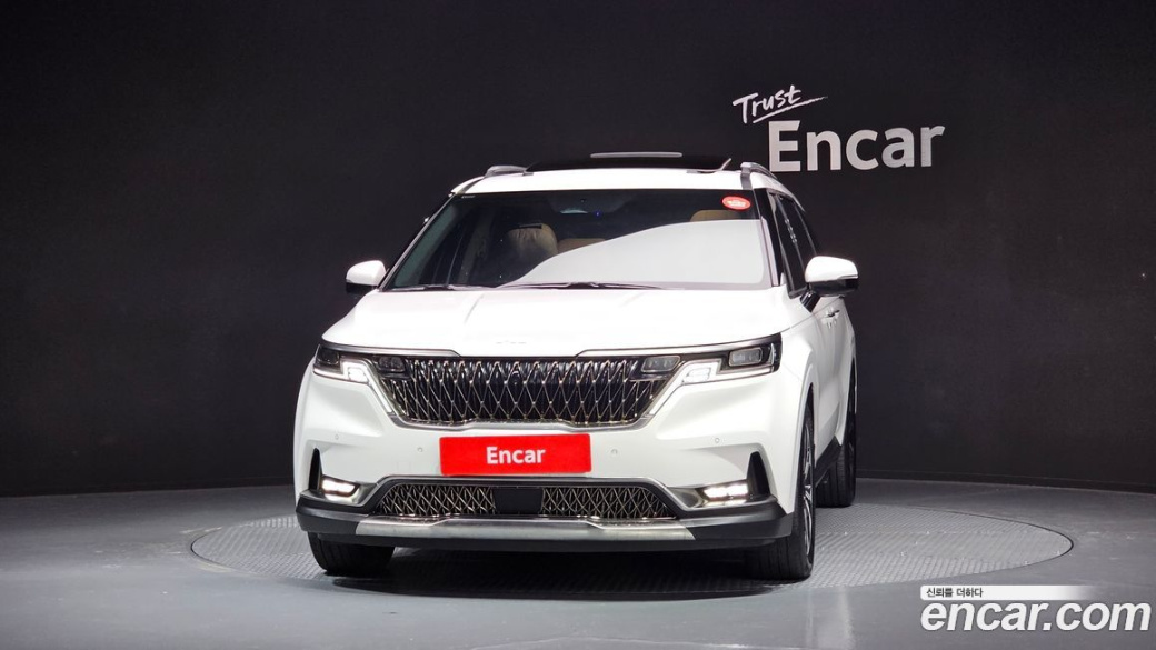 Kia Carnival 7-Seater Signature, 2023