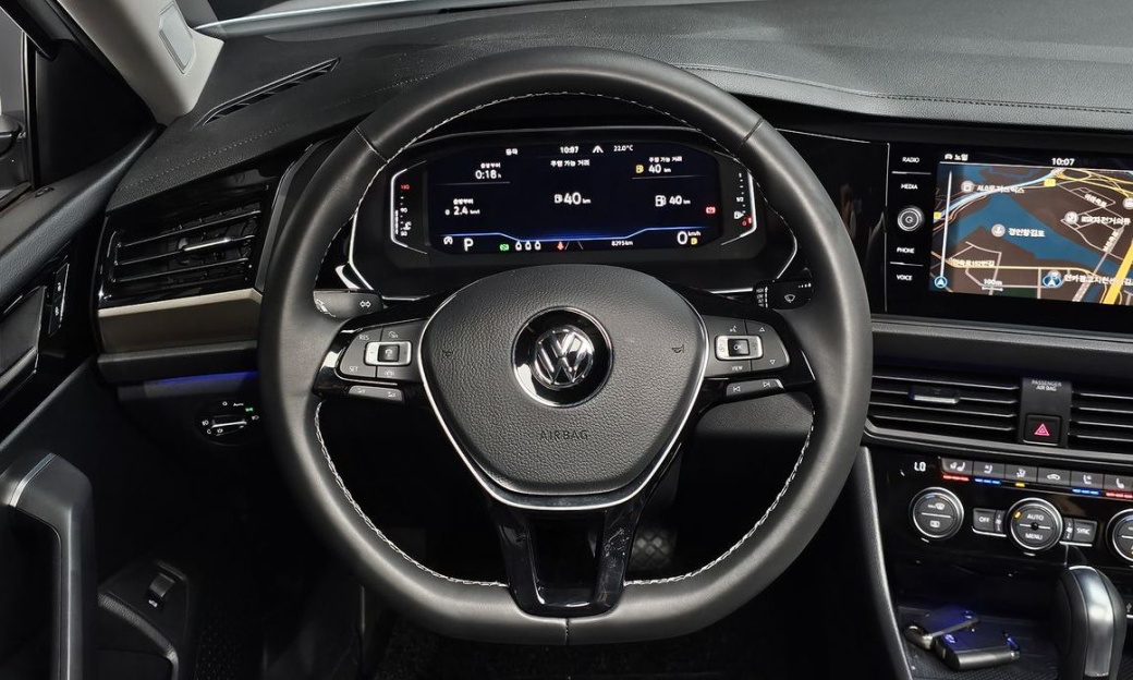 Volkswagen Jetta 1.4 TSI Prestige, 2021