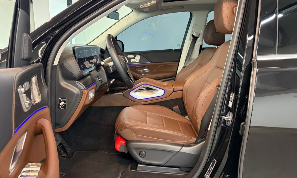 Mercedes-Benz GLE-Class GLE300d 4MATIC, 2025