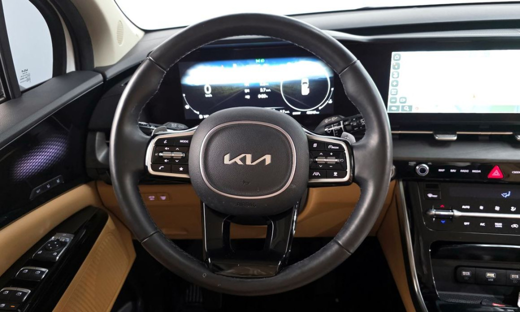 Kia Carnival 9-Seater Signature, 2023