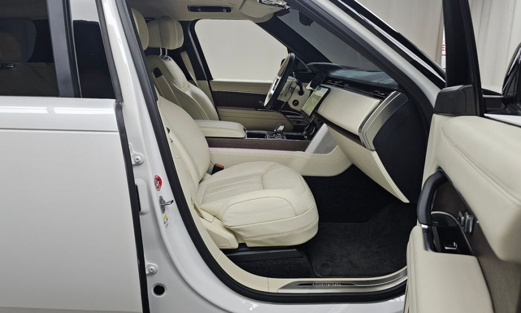 Land Rover Range Rover P530 Autobiography, 2023