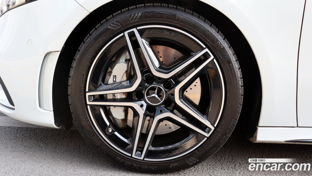 Mercedes-Benz A-Class AMG A35 4MATIC Sedan, 2023
