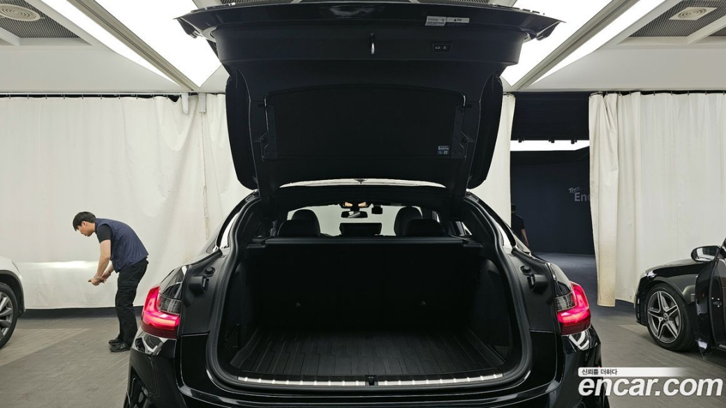 BMW X4 xDrive20i M Sports Pro, 2023