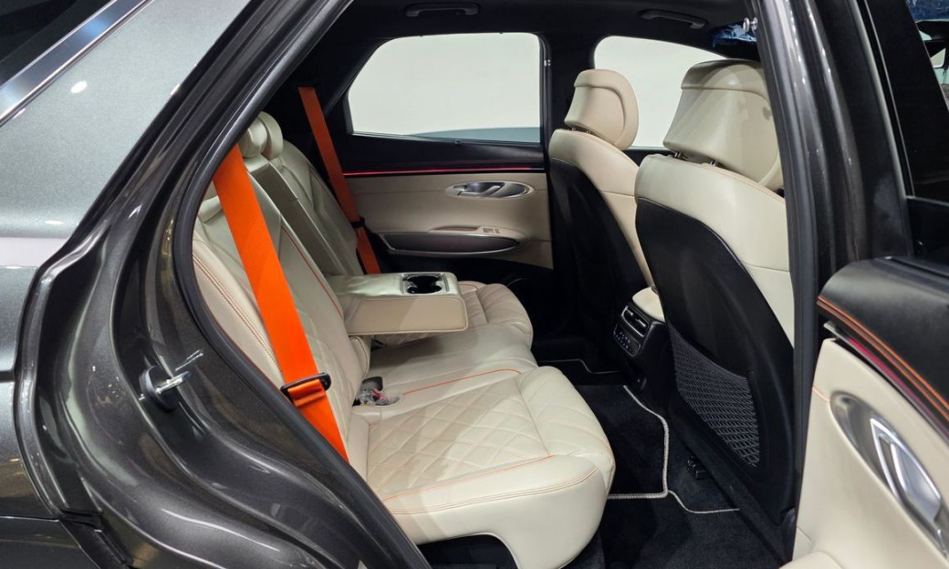 Genesis GV70 2.5T Gasoline AWD, 2025