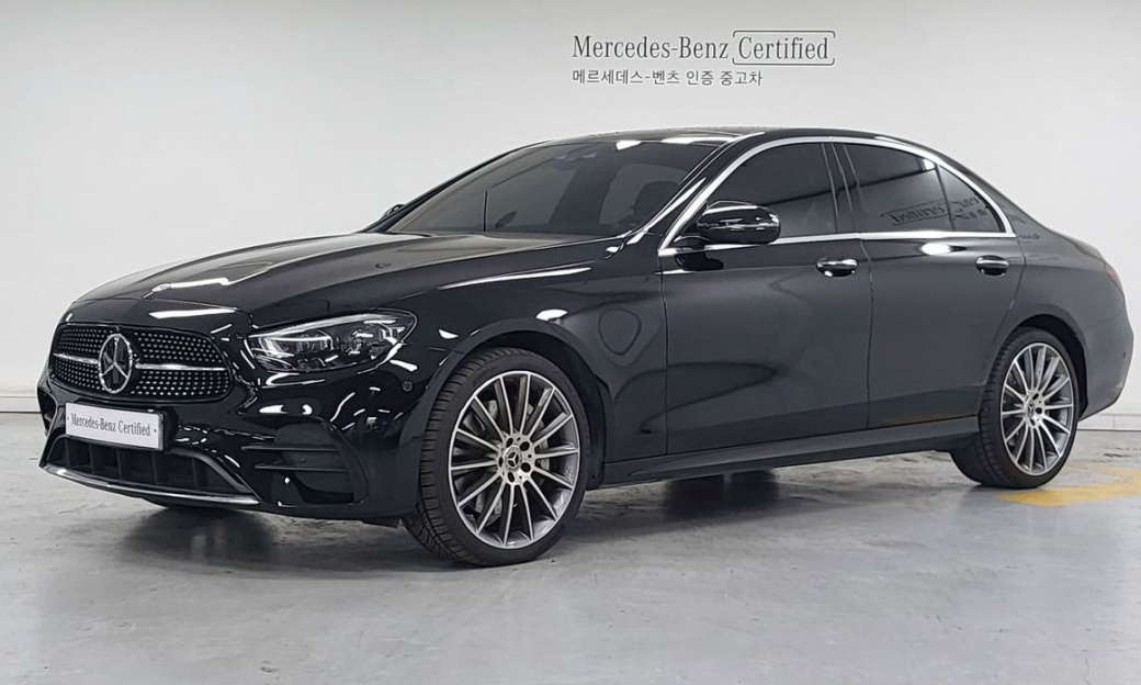 Mercedes-Benz E-Class E350 4MATIC AMG Line, 2022