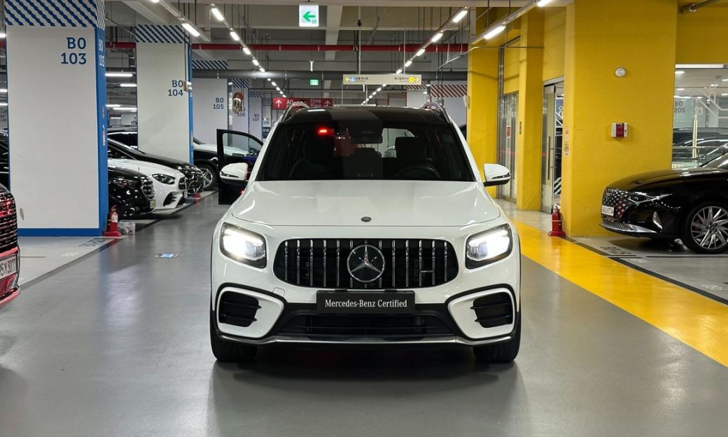 Mercedes-Benz GLB-Class AMG GLB35 4MATIC, 2025