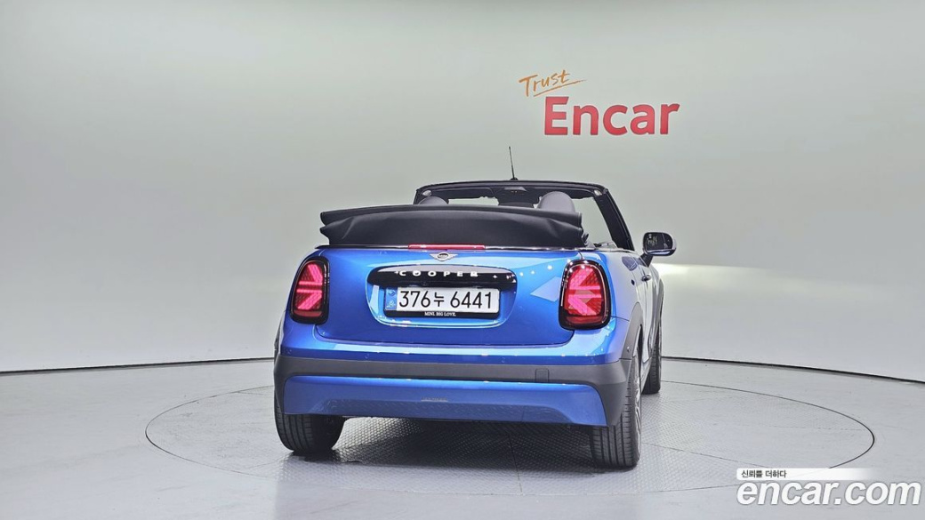 Mini Cooper Convertible Classic, 2025