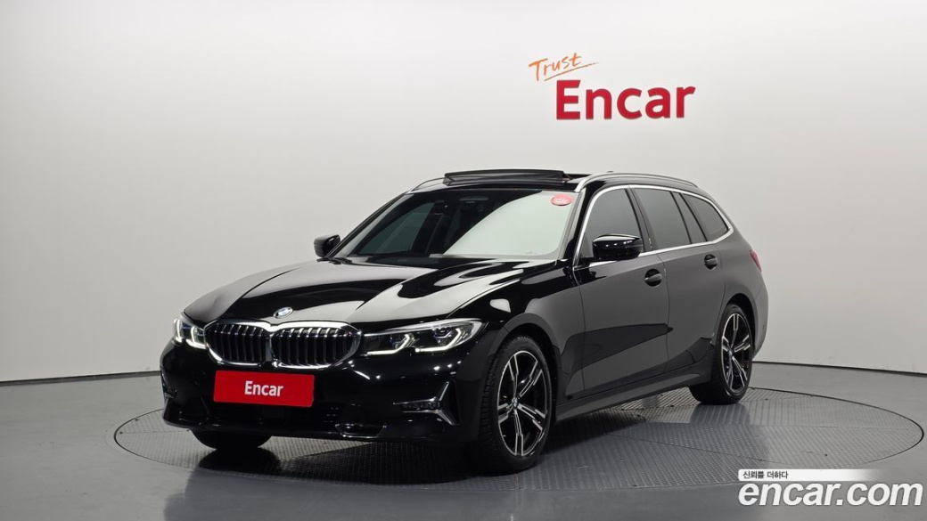 BMW 3-Series 320d Touring Luxury, 2022