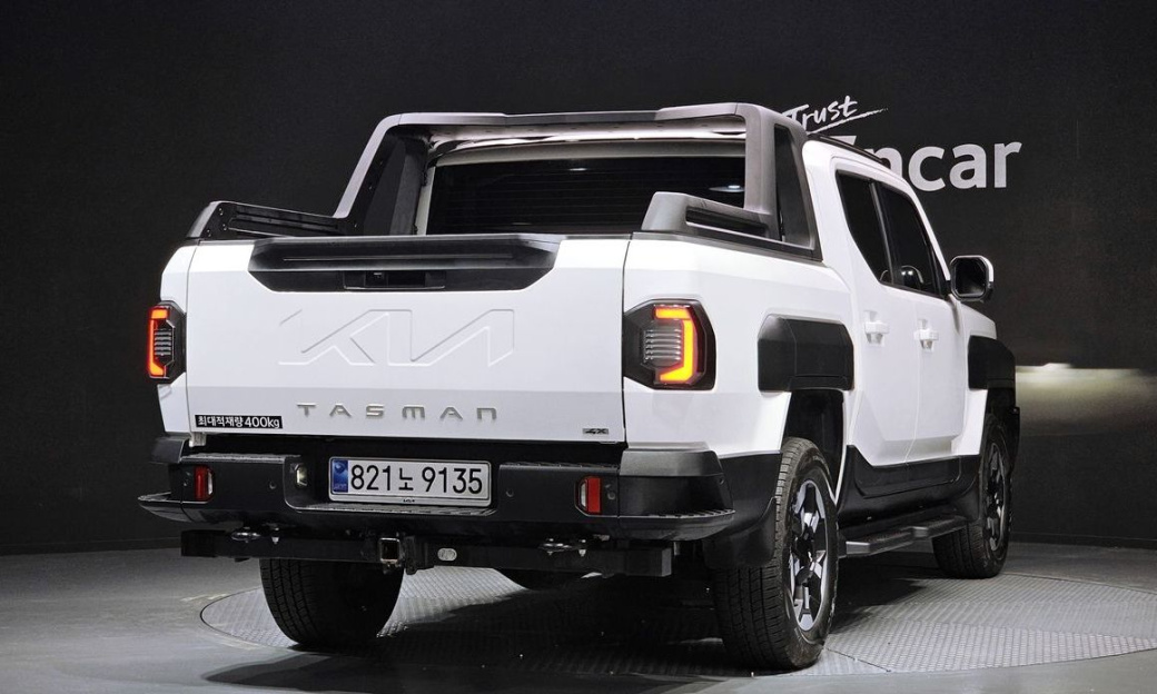 Kia Tasman 2.5T Gasoline 4WD, 2026