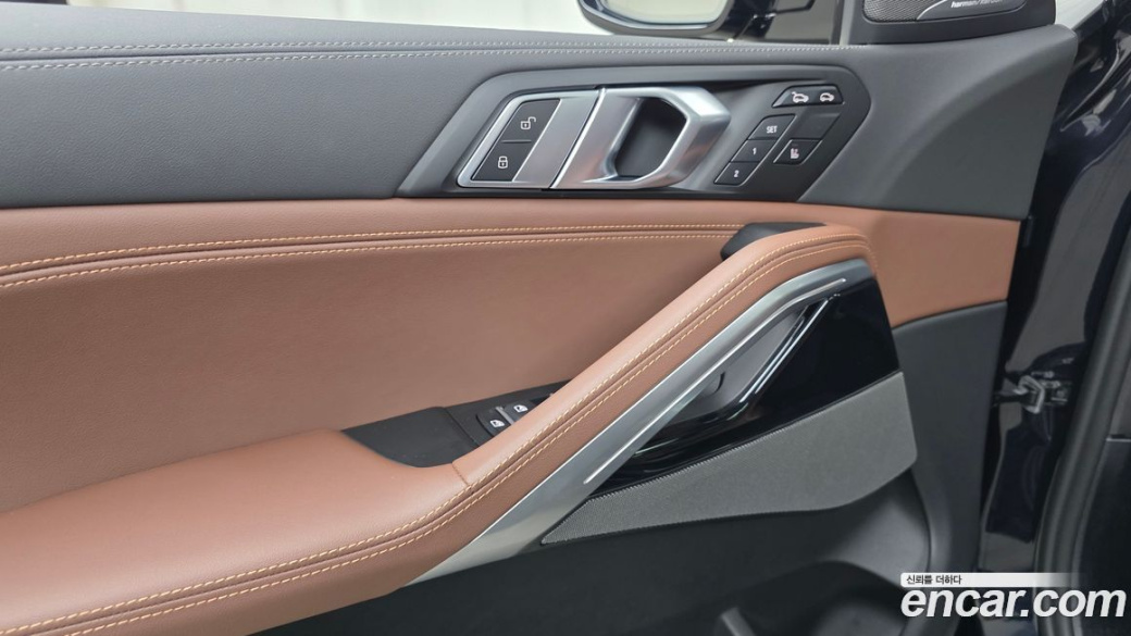 BMW X6 xDrive40i M Sport, 2025