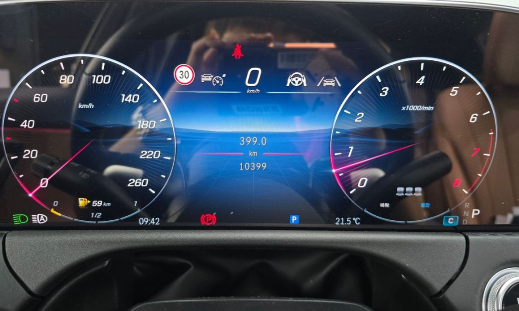 Mercedes-Benz E-Class E200 Avantgarde, 2025