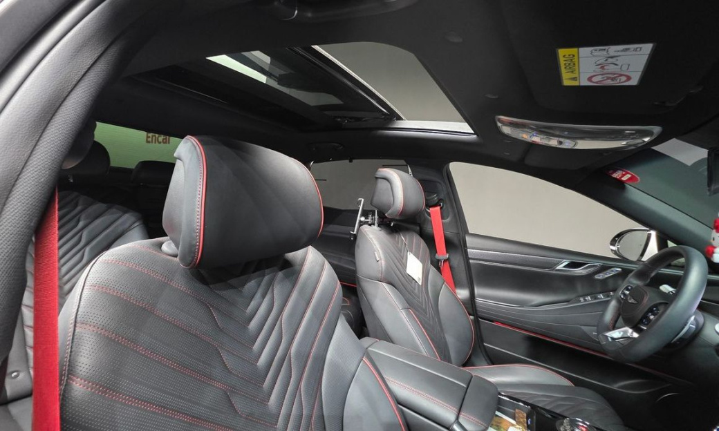 Genesis G80 Gasoline 2.5 Turbo AWD, 2025