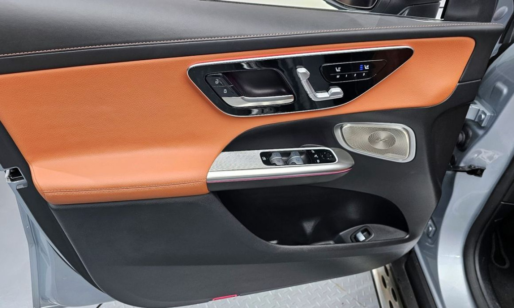 Mercedes-Benz GLC-Class GLC 300 4MATIC Avantgarde, 2025